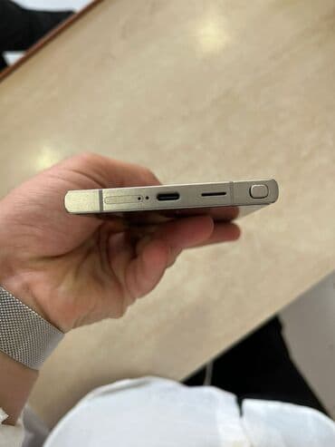 flash kart: Samsung Galaxy S24 Ultra, 256 ГБ, Отпечаток пальца, Беспроводная зарядка, Две SIM карты — 4