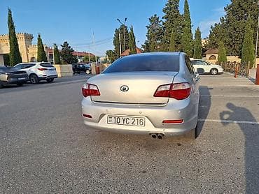 Great Wall : 1.5 l | 2013 il 181604 km Sedan — 6