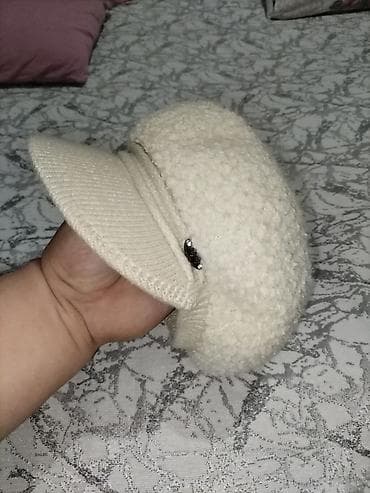 korolikdən qadın papaqları: Qışlıq şapka – krem rəngdə, kepka tipli - Material: yumşaq, tüklü — 1