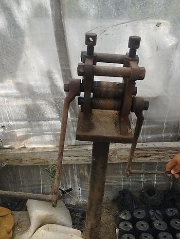 Mexaniki rulon tipli metal əyici/press (əl ilə idarə olunan qizil lalafo.az -da Mexaniki rulon tipli metal əyici/press (əl ilə idarə olunan qizil