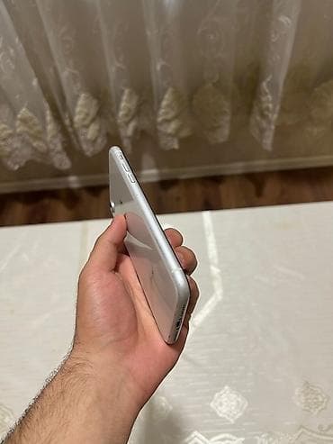 iphone x ucuz qiymete: IPhone Xr, 128 GB, Ağ, Face ID — 7