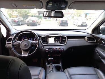 kia: Kia Sorento – şəhər və uzun yol üçün geniş və güclü krossover — 8