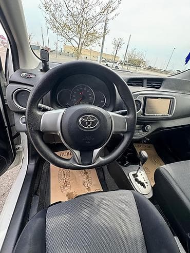 baqaj satilir: Toyota Vitz: 1.3 l | 2012 il Hetçbek — 3