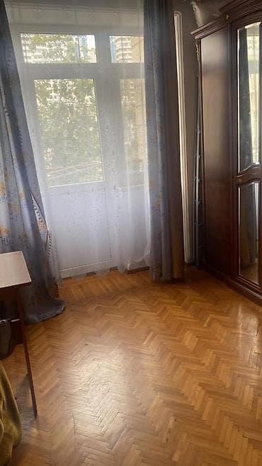 berde ev: İcarəyə verilir – 2 otaqlı mənzilin 1 otağı (köhnə tikili, 70 m²), 28 — 8