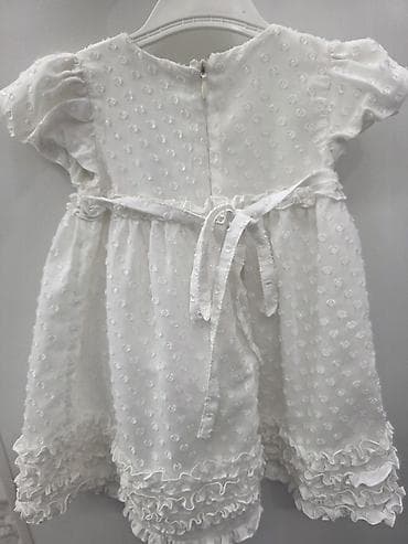 Ağ rəngli qız uşaq paltarı - Zərif ağ rəng, üzərində xırda gül — 2