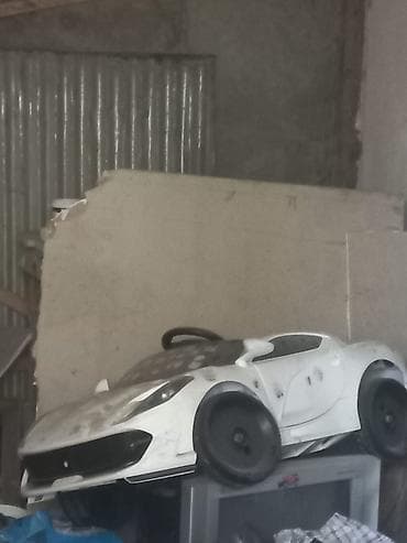 uşağ masini: Uşaq üçün elektrikli oyuncaq avtomobil dəsti - Model: 2 ədəd batareya — 3