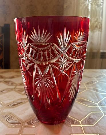 ev gülleri: Bir vaza, Xrustal — 1