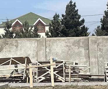 islenmis demir borular: Su Giymete Kub yarimdan cox taxta 3 palet 2 hazir kazerok hamisi cemi — 1