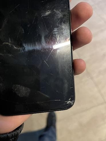 apple x: IPhone 11 Pro, 64 GB, Qara, Simsiz şarj, Face ID — 3