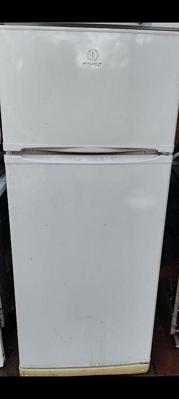 Indesit iki qapılı soyuducu - Rəng: ağ, klassik dizayn - Yerləşim lalafo.az -da Indesit iki qapılı soyuducu - Rəng: ağ, klassik dizayn - Yerləşim