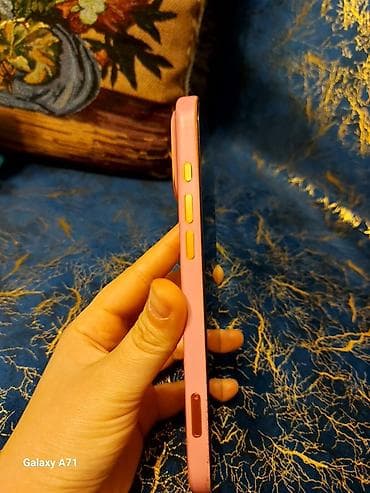 iphon: 📱 iPhone 17 Pro Max satılır 🔸 Rəng: (orijinal turuncu ton) 🔸 Yaddaş — 7