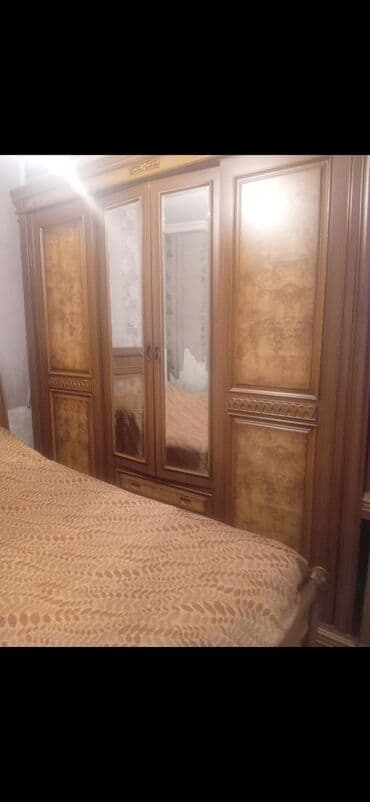 garderob: İşlənmiş, Açılan, 4 qapılı Düz dolab, Qarderob, paltar dolabı, Azərbaycan — 1