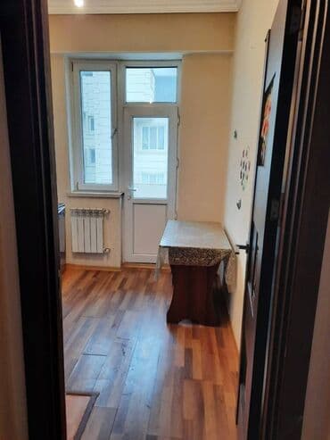 снять квартиру в баку долгосрочно: Kirayə verilir. Ev kristal 1-in girişində yerləşir .Bütün əşyaları — 27