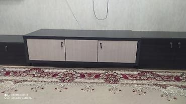 divar rəfi: İşlənmiş, Düz TV altlığı, Polkalı, Laminat — 3