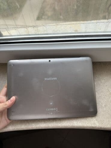 samsung tab s5e qiymeti: Samsung Galaxy GT-P5110 tablet, qabağ ekranda tük kimi cızığlar var — 4