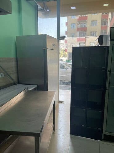 xacmaz obyekt: Yeni Günəşlidə V massivində yerləşən ümumi sahəsi 160 kv,m olan,obyekt — 8