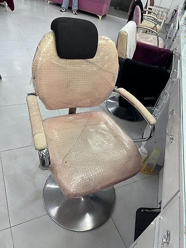 salon ewyalari: Salon kresloları 6 ədəddir. Yaxşı vəziyyətdə biri 50 azn ümumi — 1