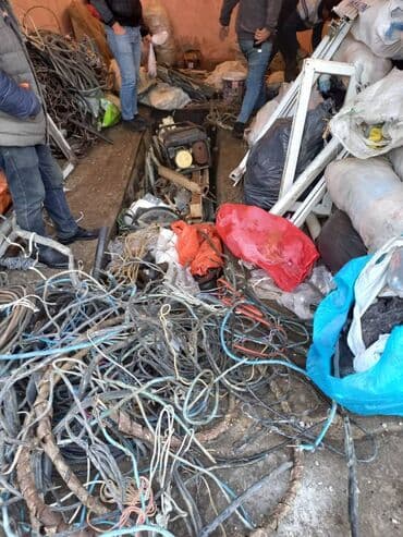 obyekt moyka satılır: Sabunçu rayonu,Dəmir Yolu Vağzalı yanında bazarın yaxınlığında ümumi — 8