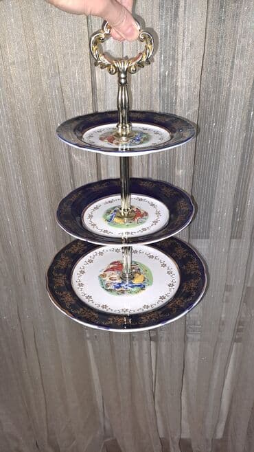 Tort və şiriniyyat qabları: Tort və şiriniyyat qabı, rəng - Göy, Farfor, Çexiya — 2