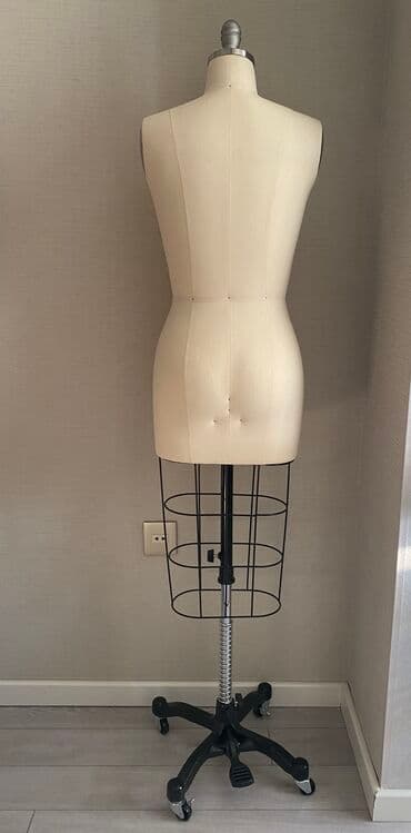 stefano ricci baku: Ölçüleri Sine dairesi -92 Bel dairesi-70 Çanaq dairesi -95 Tezedir — 5