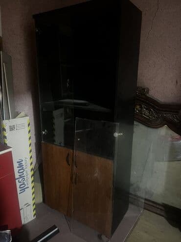 Оборудование для производства: Стеклянная витрина-шкаф — 3