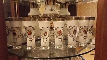 qapi icliyi: Klassik üslubda qonaq otağı üçün mebel və aksesuar dəsti - — 3