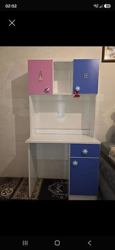 Uşaq otağı üçün yazı/kompüter masası – rəngli üst şkaflı model - lalafo.az -da Uşaq otağı üçün yazı/kompüter masası – rəngli üst şkaflı model -