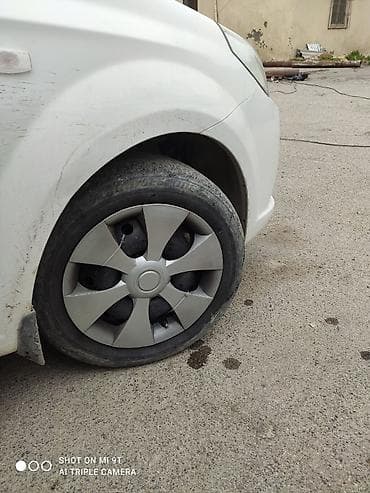 Avtomobil üçün təkər diski üçün qapaq (kolpak) - Universal ölçü