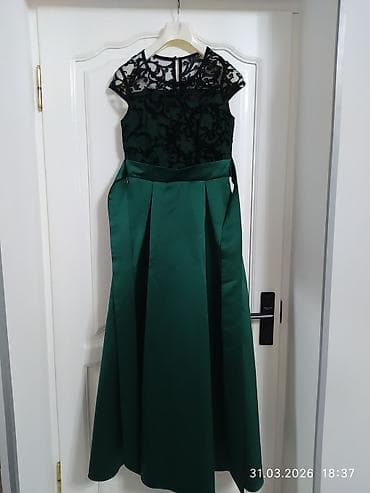 Zərif gecə/libas - Rəng: dərin yaşıl, qara naxışlarla - Üst hissə