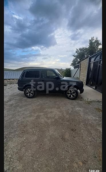 Продажа авто: Avtomobil: Lada Niva (3 qapı, tam ötürücülü off-road SUV) — 3