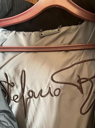 Şortlar: Kişi Kurtkasi 120 manata alinib,30 manata satilir. S-M razmere gedir — 5