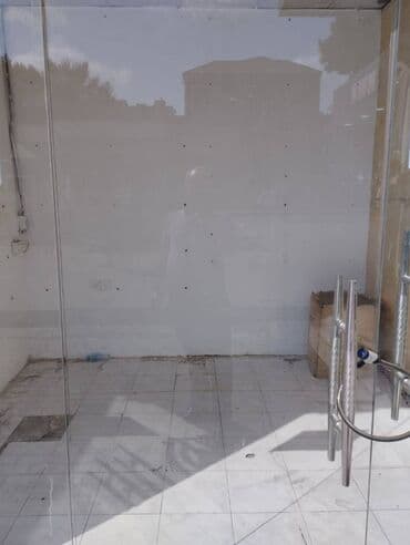 ist petrol tbilisi prospekti: Metroya yaxin 12 kv tam ayri obyekt icareye verilir Kosk Buguteriya — 5