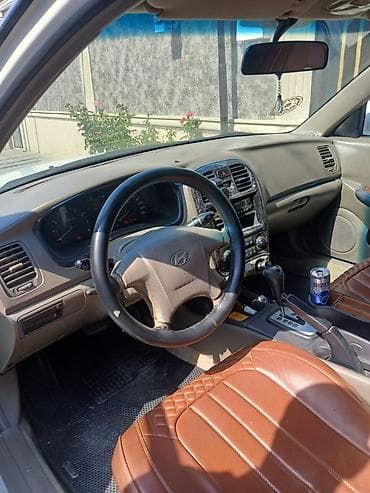 sam diskler: Hyundai Sonata sedan – ağ rəng, 4 qapı, ön və arxa duman faraları — 8