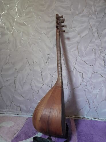 купить пианино бу: Saz – milli simli musiqi aləti - Klassik “armud” korpus forması — 1