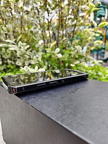 simes telefon: Vertu Aster, 128 GB, rəng - Qara, Face ID, Sensor, Simsiz şarj — 9