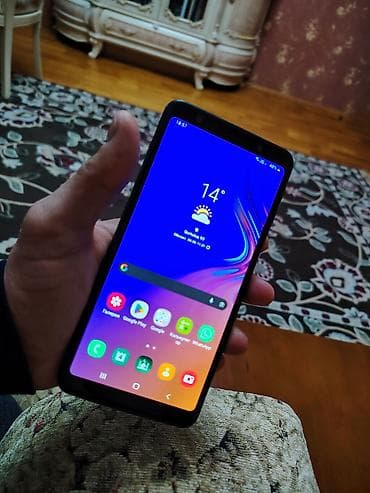 samsung a7 2016 ekran: Samsung Galaxy A7 2018, 64 GB, rəng - Qara, İki sim kartlı — 4