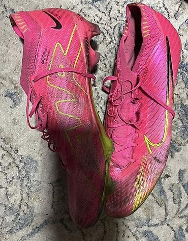 Giryalar: Butslar Nike — 5