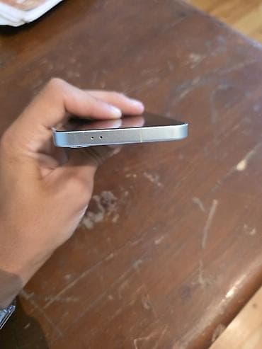 smsung: Samsung Galaxy S24, 128 GB, rəng - Ağ, Simsiz şarj — 2