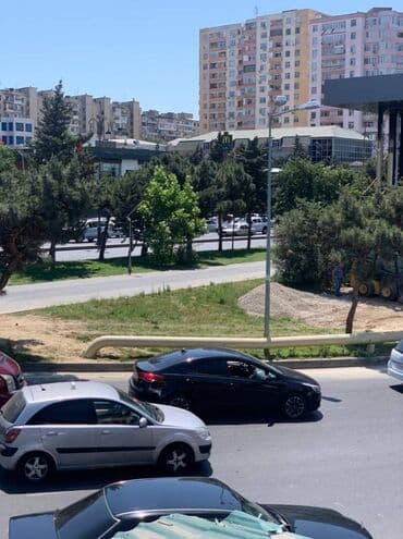 əhmədli ev: 6 otaqlı, 200 kv. m, Orta təmir — 22