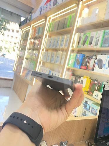 ego aio: Tecno Pova 7 Neo, 256 GB, rəng - Boz, Zəmanət, Kredit, Düyməli — 3
