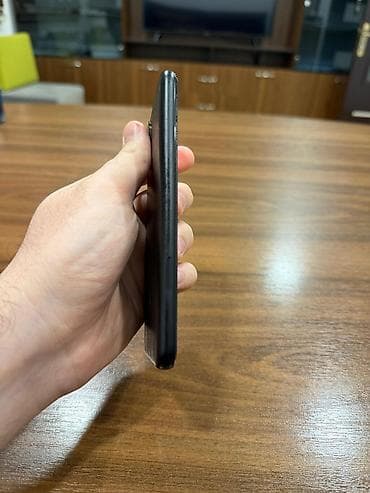 sade telfon: Google Pixel 4A, 128 GB, rəng - Qara, Barmaq izi — 4