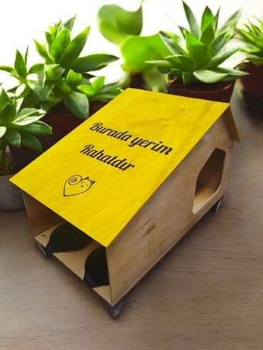 купить домик для кота: Taxta pişik evi – “Burada yerim rahatdır” yazılı - Material — 13