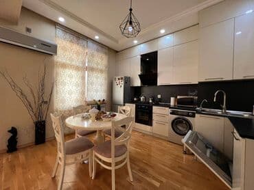 Bayılda su idman sarayının yaxınlığında kristal Abşeronda 16 — 15