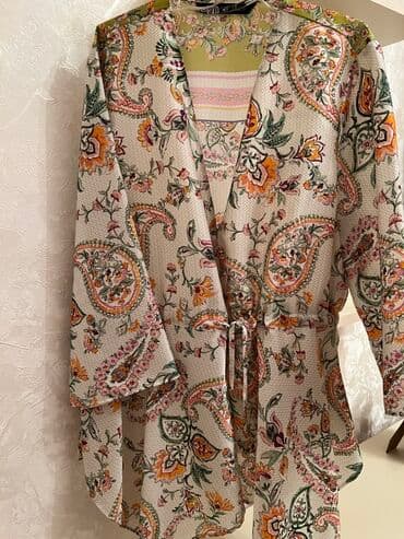 Kardiqanlar, jaketlər: Qadın kimono/üzəri açıq yüngül üst geyim - Naxış: Bohem/şərq üslublu — 1