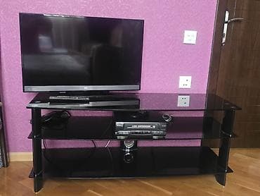 İşlənmiş, Düz TV altlığı, Polkalı, Şüşəli