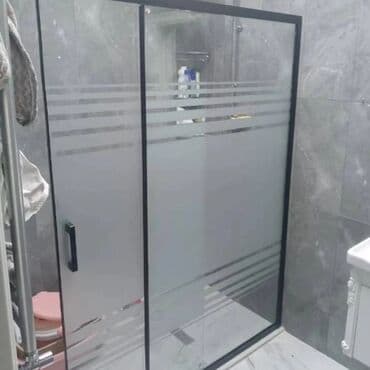 Душевые кабинки, душевые перегородки: Şüşə duş kabinası, hamam otaqları üçün nəzərdə tutulmuş. Qara — 1