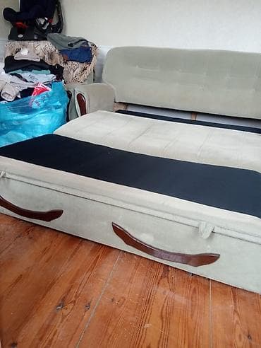 divan alan: Di̇van-kravat, Divan, Bazalı, Açılan — 2