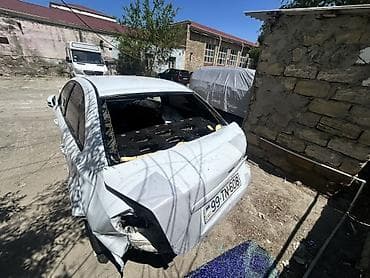 teker type 0: Chevrolet Lacetti, ağ rəng, sedan kuzov. Texniki xüsusiyyətlər: - — 4