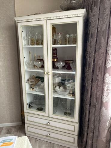 zərlər: Açılan, 2 qapılı Düz dolab, Qorka — 1