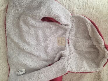 детские вещи из плюшевой пряжи: Uşaq üçün iki ədəd qalın qış üst geyimi dəsti. 1) H&M brendi, ağ — 10